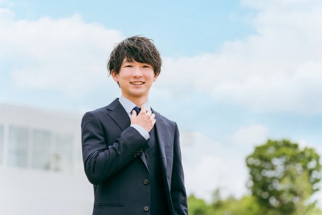 笑顔の男性