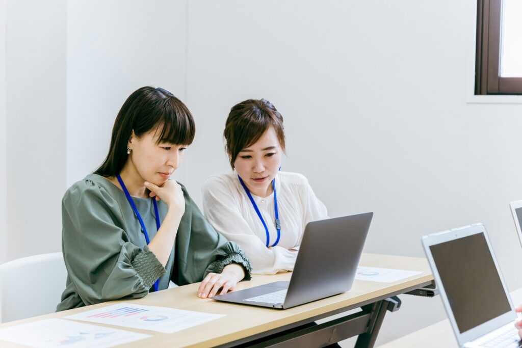 働く女性たち