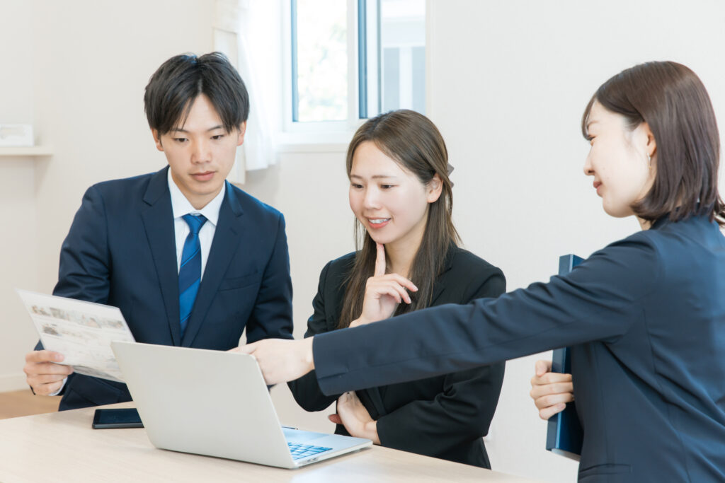 オフィスでの仕事